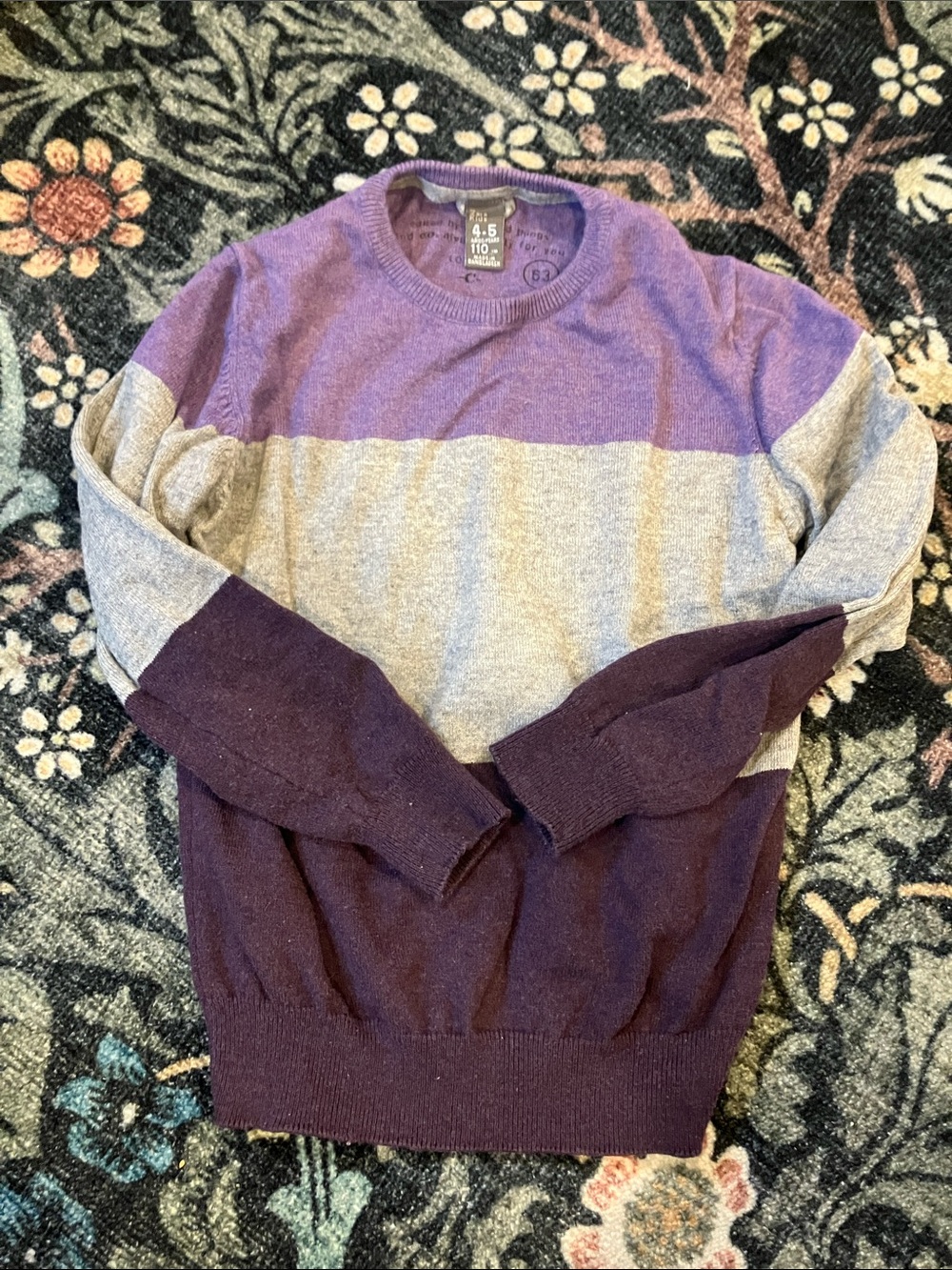 Zara Men's Colorblock Crewneck Sweater in Purple, Light Gray and Dark Purple